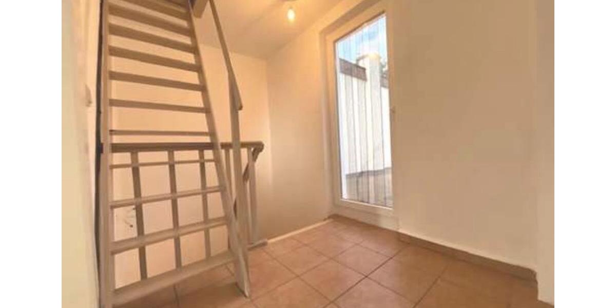 Einfamilienhaus Wiesbaden Bierstadt - 3.5 Zimmer, 85 m&sup2;, 1.300&euro; | Angebot:24693201