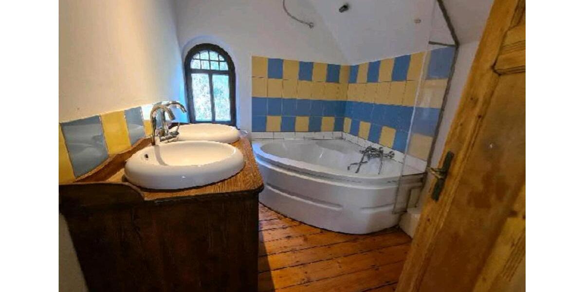 Einfamilienhaus Schleiden - 13 Zimmer, 281 m&sup2;, 450.000&euro; | Angebot:26987001
