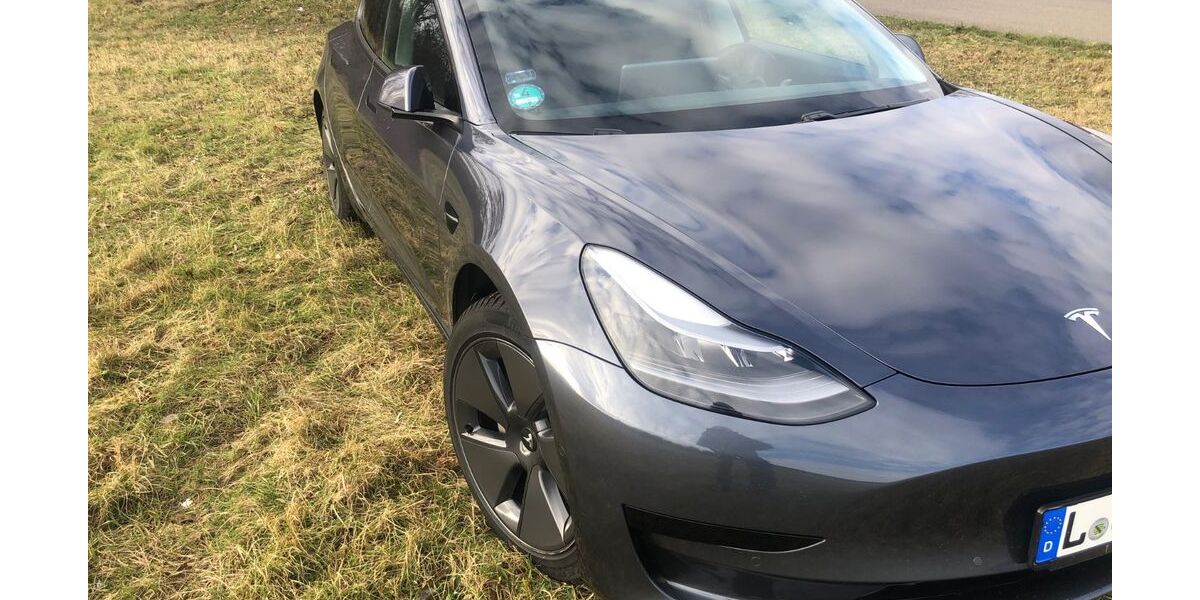 Tesla Model 3 70.300 km 21.100 &euro; Leipzig 04205
