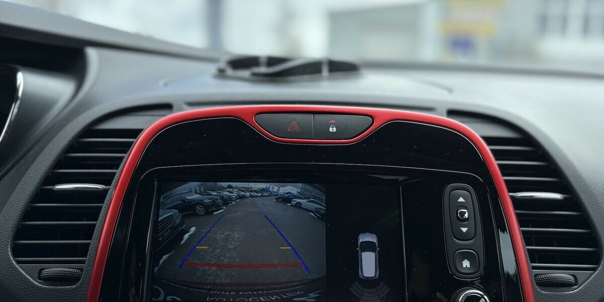 Renault Captur 1.2 XMOD KAMERA/NAVI/SHZ/KLIMA/KEYLESS 29.841 km 11.900 &euro; Villingen-Schwenningen 78054