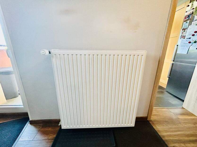 Elegante Etagenwohnung mit Panoramablick, zwei Balkonen und Aufzug! 3 zimmer