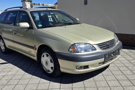 Toyota Avensis 231.000 km 1.890 &euro; Leipzig - Ost 04328