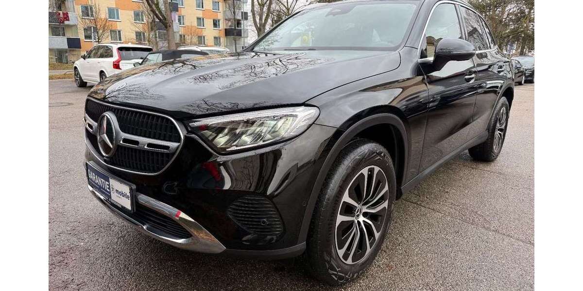 Mercedes-Benz GLC 220 37.060 km 47.900 &euro; München 81243