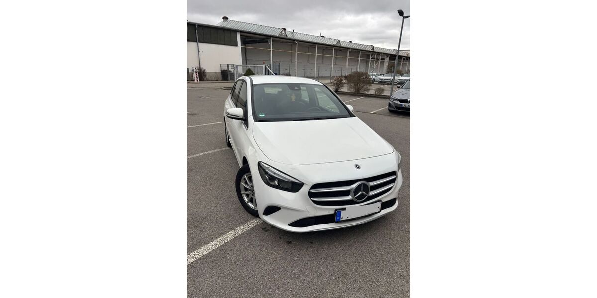 Mercedes-Benz B 180 118.500 km 15.890 &euro; Kümmersbruck 92245