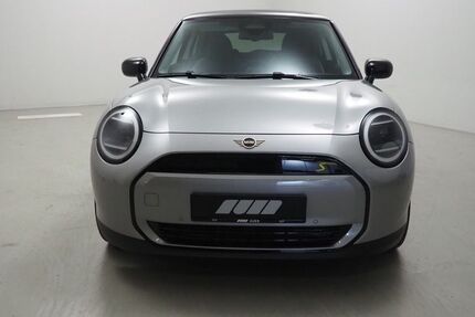Mini Cooper SE 11.053 km 34.490 € Stockach 78333
