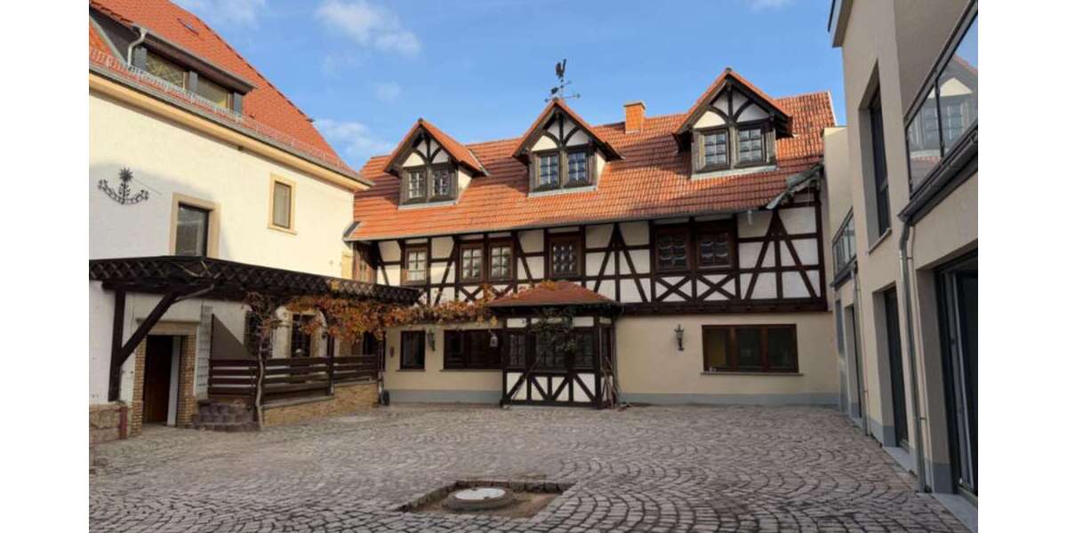 Haus zum Mieten in Erbes-Büdesheim 1.975 € 188 m² 7 zimmer