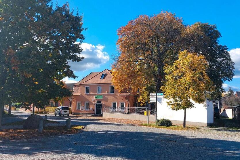 Großes Haus bei Magdeburg zu verkaufen zimmer