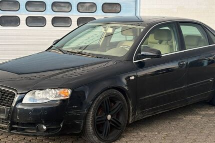 Audi A4 210.000 km 2.450 &euro; Düren 52353