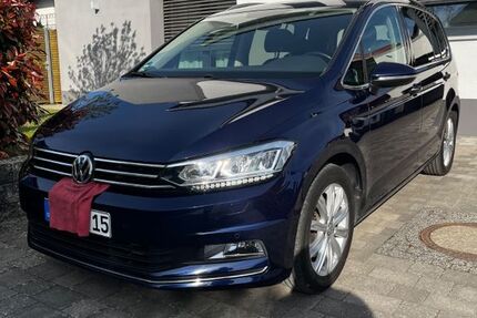 VW Touran 124.023 km 14.400 &euro; Bretzenheim 55559