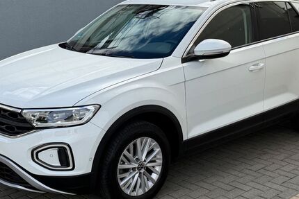 VW T-Roc 99.800 km 18.300 € Böblingen 71032