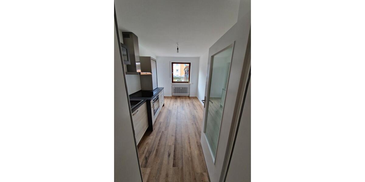 Erdgeschoßwohnung Bruckmühl - 3.5 Zimmer, 95 m&sup2;, 1.450&euro; | Angebot:26226835