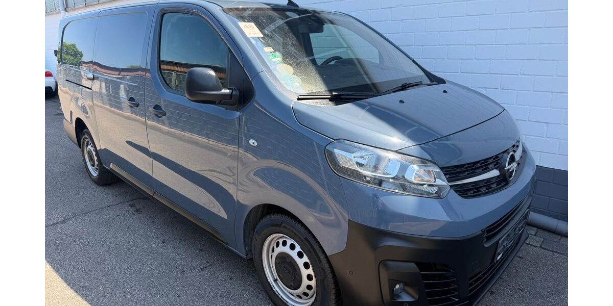 Opel Vivaro 101.635 km 10.250 &euro; Köln 51149