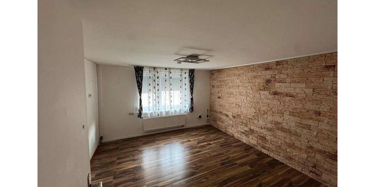 Mehrfamilienhaus, Wohnhaus Künzelsau - 9 Zimmer, 200 m&sup2;, 259.000&euro; | Angebot:26185425