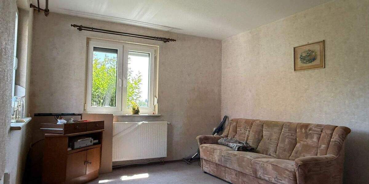 Einfamilienhaus Weinböhla - 5 Zimmer, 120 m&sup2;, 275.000&euro; | Angebot:24520716