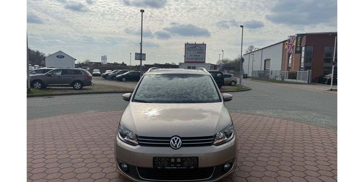 VW Touran 93.481 km 12.790 &euro; Mölln 23879