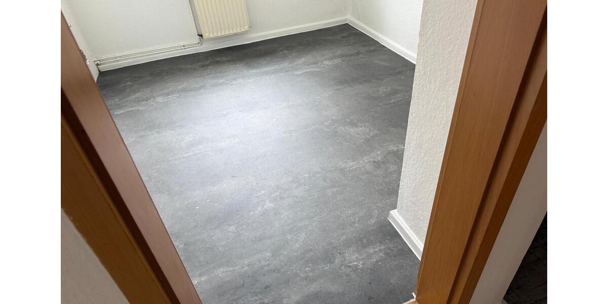 Etagenwohnung Plattenburg - 3 Zimmer, 70 m&sup2;, 600&euro; | Angebot:26449164
