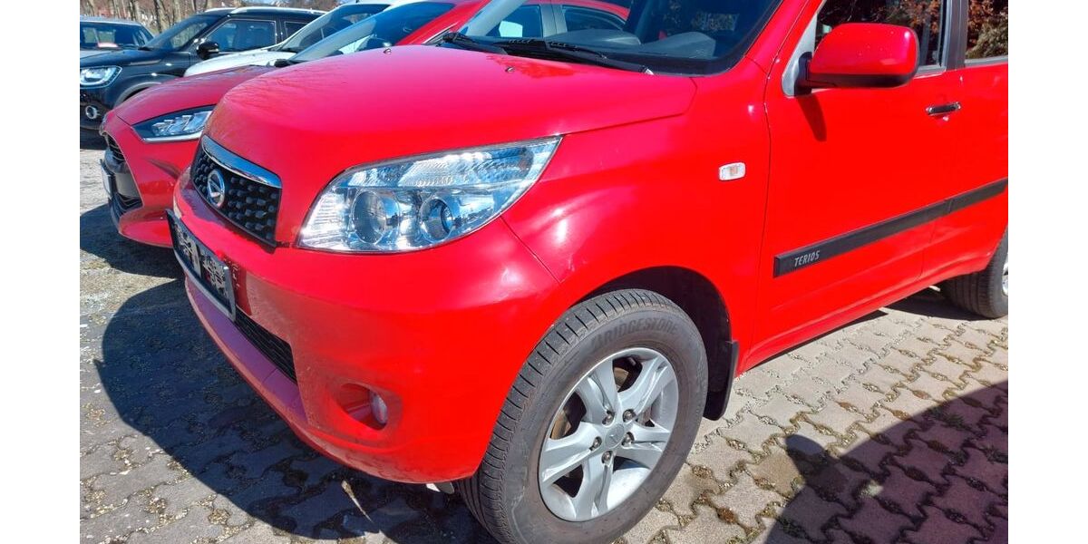 Daihatsu Terios 91.400 km 6.450 &euro; Ilmenau 98693