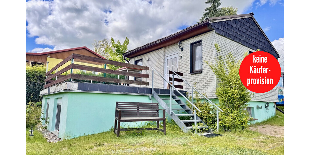 HORN IMMOBILIEN ++ Ferienhaus am See in Lebehn bei Krackow - Ferienhaus Krackow | Angebot:26729261