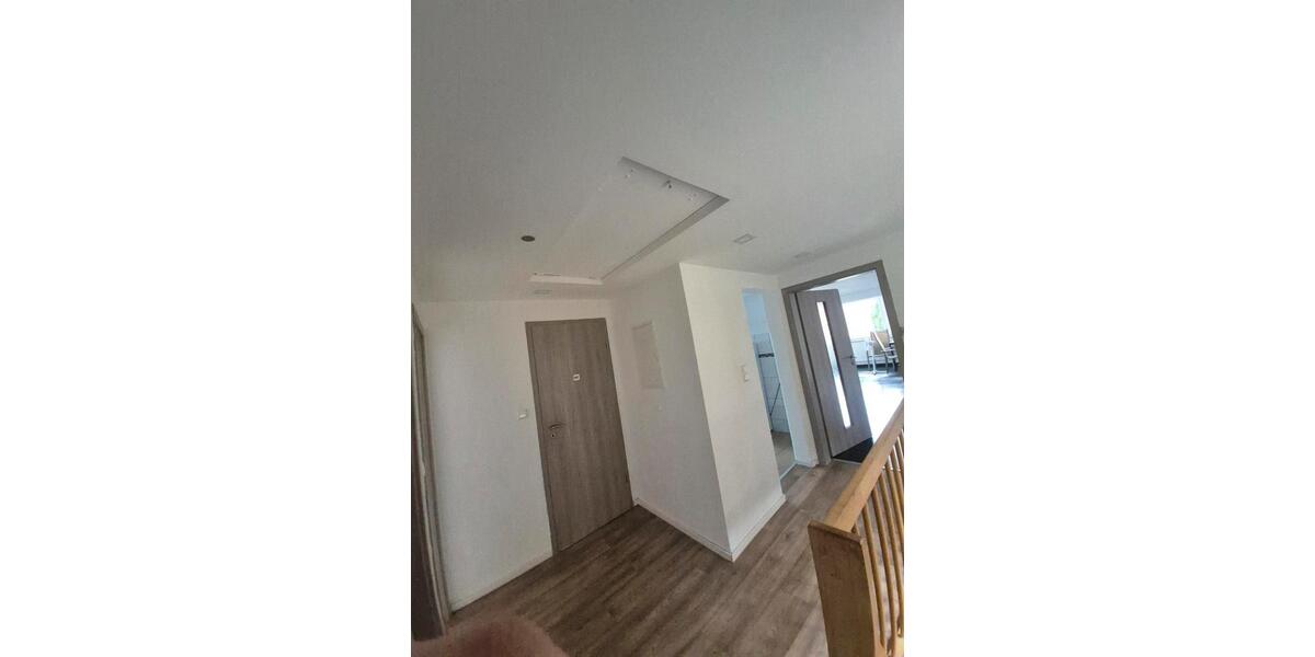 Einfamilienhaus Albstadt Gemarkung Onstmettingen - 5 Zimmer, 165 m&sup2;, 1.500&euro; | Angebot:25294748