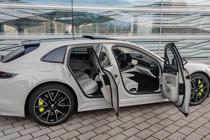 Porsche Panamera 45.000 km 99.999 &euro; Frankfurt am/Main 60389