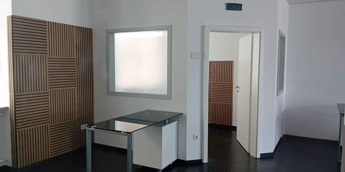 Gewerbeobjekt Schorndorf - 2 Zimmer, 70 m&sup2;, 560&euro; | Angebot:24790591