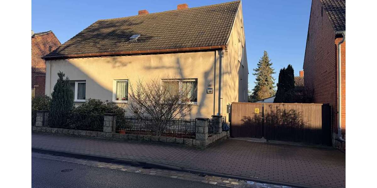 Haus zum Kaufen in Zahna-Elster 94.900 € 119 m² 6 zimmer