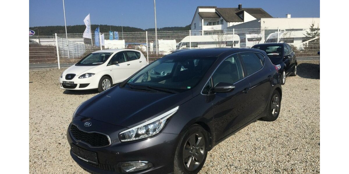 Kia ceed Edition, Temp,Klimaaut., Sitzheiz.usw.! 138.000 km 6.500 &euro; Himmelkron 95502