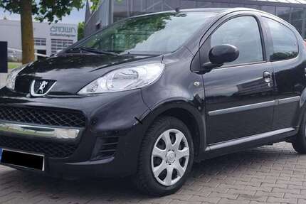 Peugeot 107 110.000 km 2.699 &euro; Nürnberg 90443