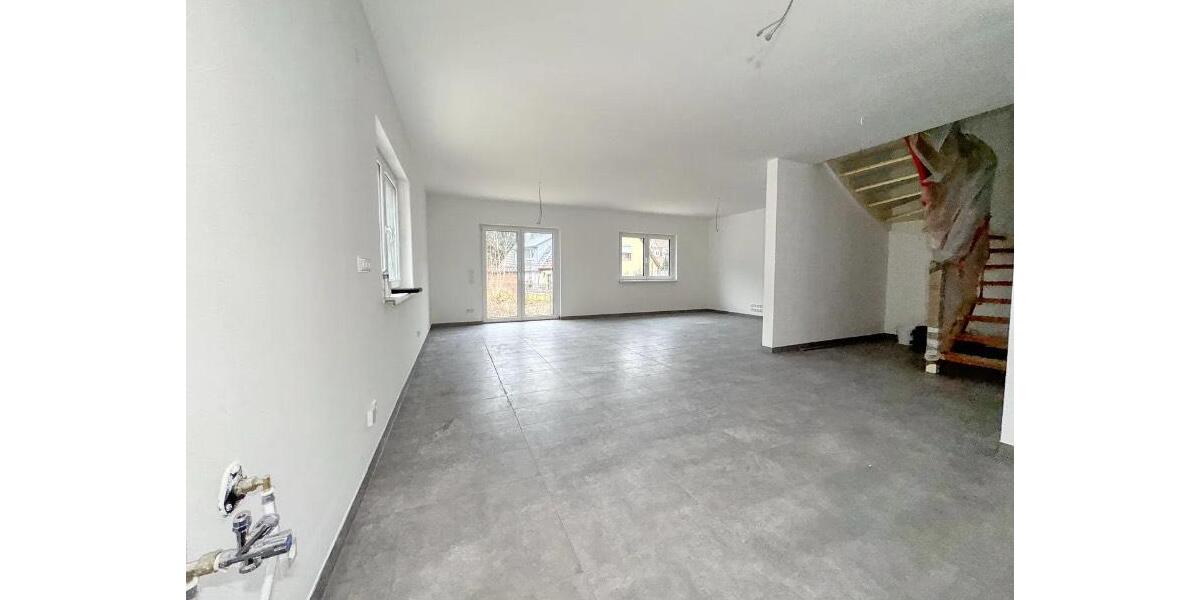 Doppelhaushälfte Bopfingen - 4 Zimmer, 125 m&sup2;, 399.000&euro; | Angebot:26829252