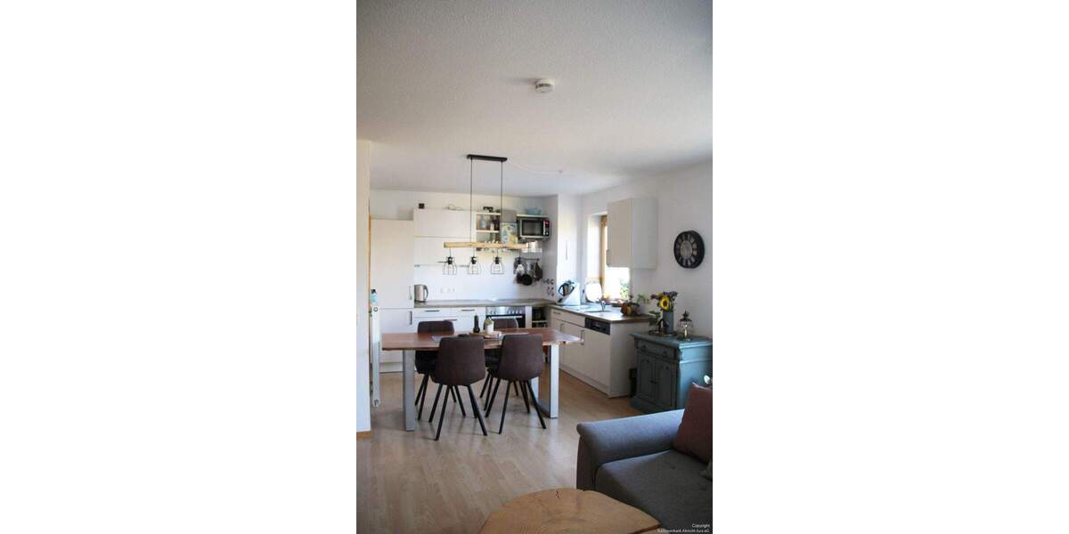 Helle 3-Zimmer-Wohnung mit Balkon in Obermässing 3 zimmer