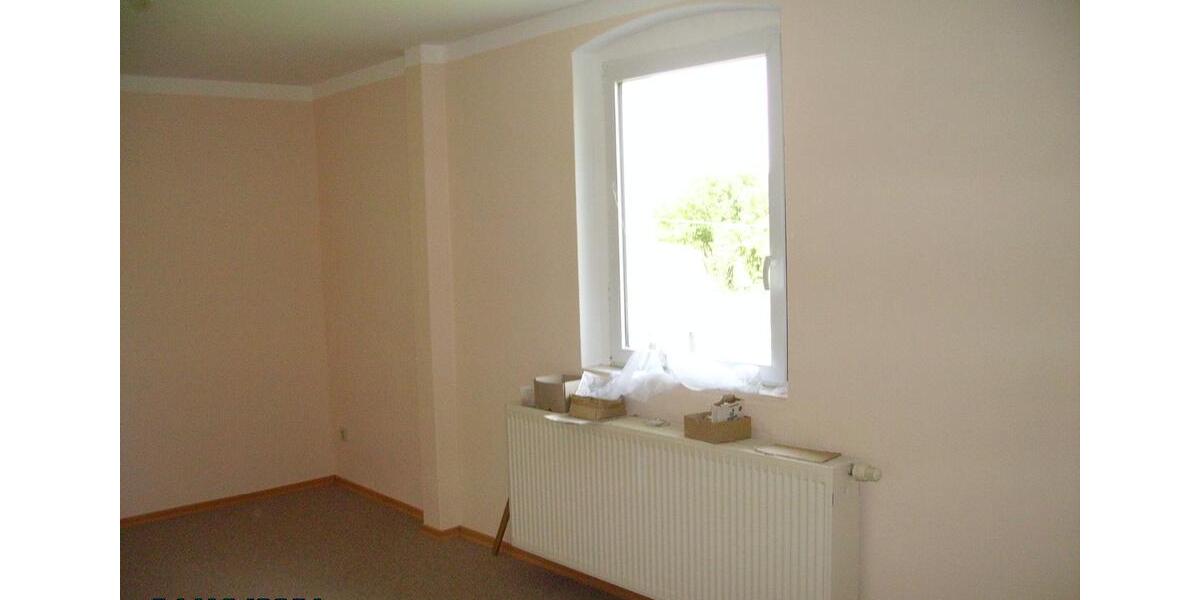 Etagenwohnung Hohenmölsen - 2 Zimmer, 54 m&sup2;, 350&euro; | Angebot:24181887