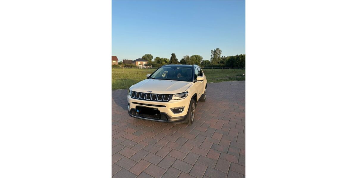 Jeep Compass 82.566 km 18.500 &euro; Drestedt 21279