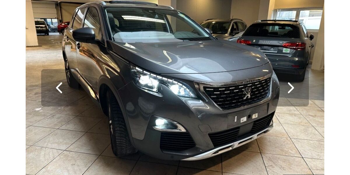 Peugeot 5008 210.000 km 13.200 &euro; Essen 45356