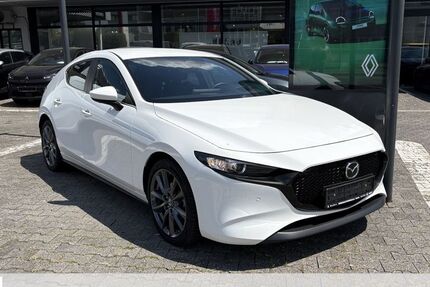 Mazda 3 17.100 km 23.970 &euro; Hanau 63452