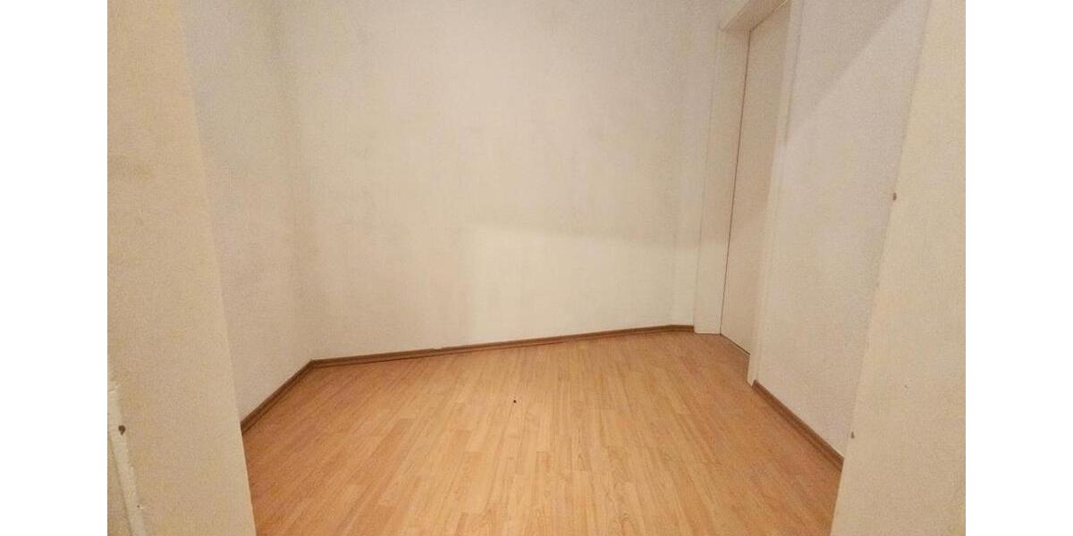 Dachgeschoßwohnung Altenburg - 2 Zimmer, 67 m&sup2;, 370&euro; | Angebot:24441333
