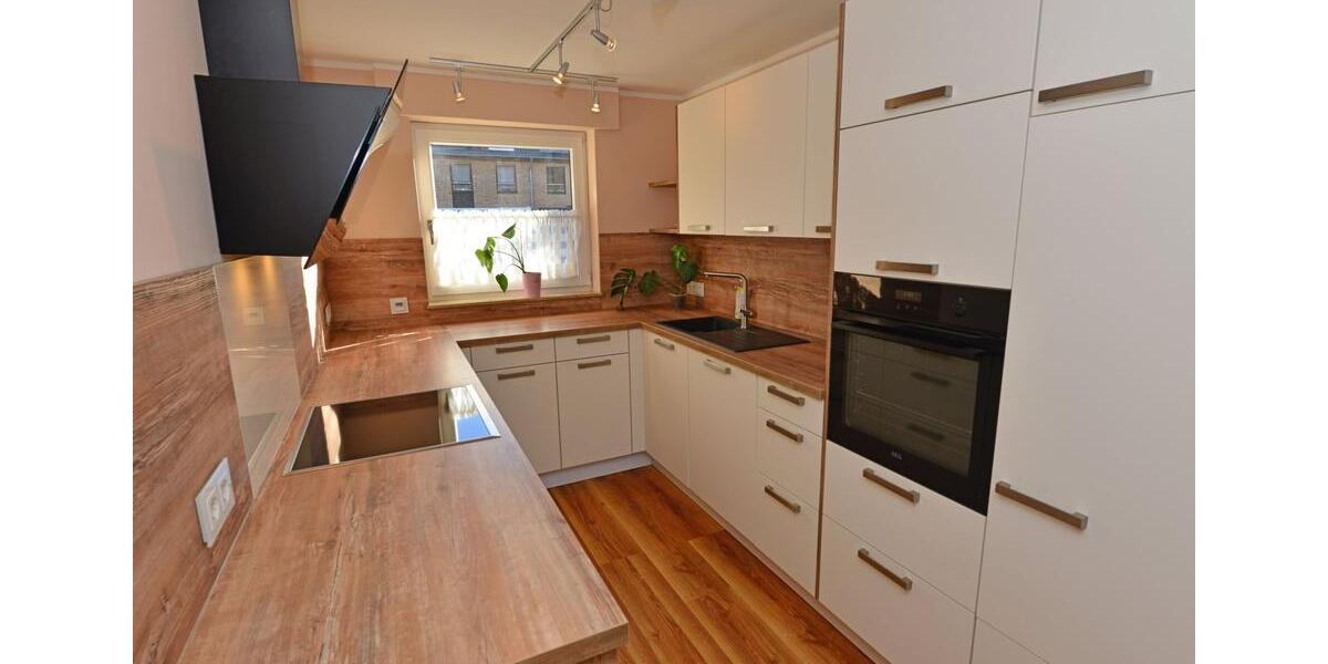 Reihenhaus Hennef (Sieg) - 5 Zimmer, 124 m&sup2;, 1.650&euro; | Angebot:24698246