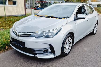Toyota Corolla 198.009 km 14.800 € Berlin 13629