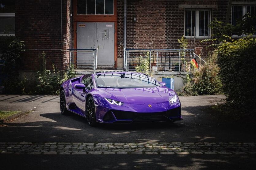 Lamborghini Huracán 2.500 km 339.000 € dortmund 44263