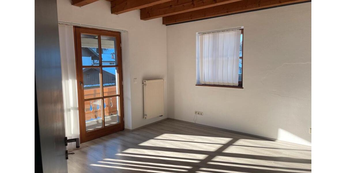 Etagenwohnung Siegsdorf - 2.5 Zimmer, 62 m&sup2;, 950&euro; | Angebot:26363018