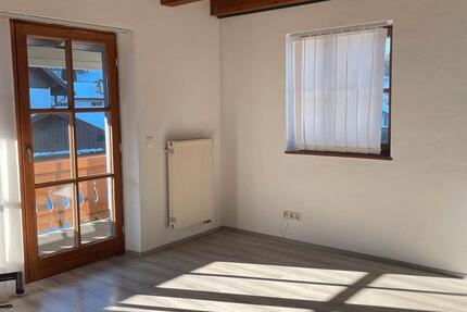 Wohnung Siegsdorf - 2.5 Zimmer, 62 m&sup2;, 950&euro; | Angebot:26363018