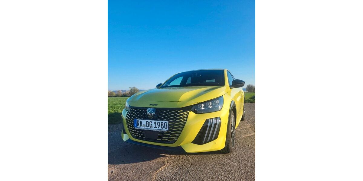 Peugeot 208 8.800 km 25.700 &euro; Rheinstetten 76287