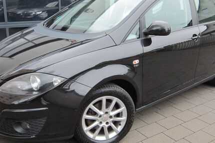 Seat Altea 164.200 km 2.890 &euro; Paderborn 33102