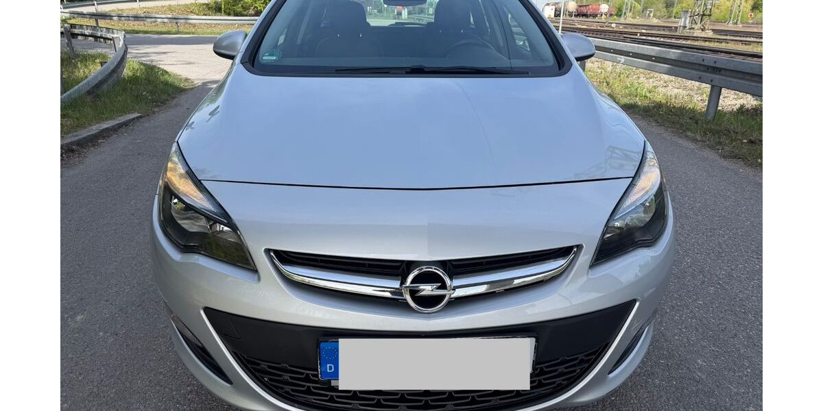 Opel Astra 227.881 km 2.100 &euro; München 80997
