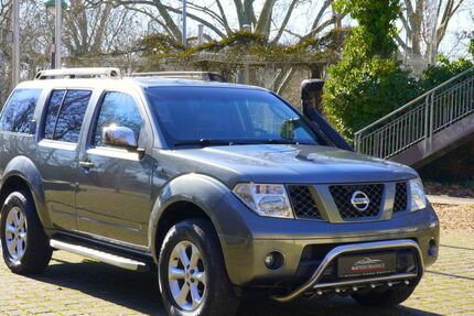 Nissan Pathfinder 159.000 km 12.995 &euro; Mainz-Kostheim 55246