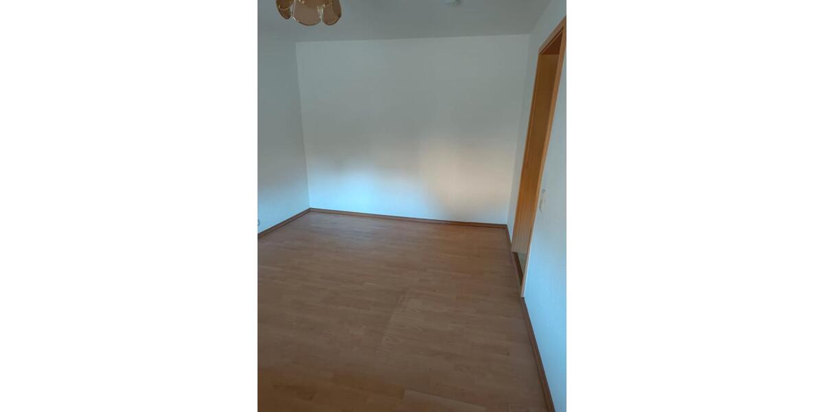 Etagenwohnung Neustadt an der Orla - 1.5 Zimmer, 41 m&sup2;, 250&euro; | Angebot:25977656