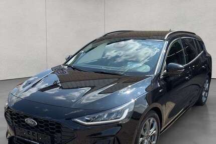 Ford Focus 33.642 km 22.950 &euro; Frankfurt am Main 60386