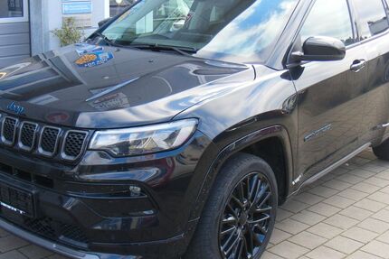 Jeep Compass 79.600 km 21.900 &euro; Weiden 92637