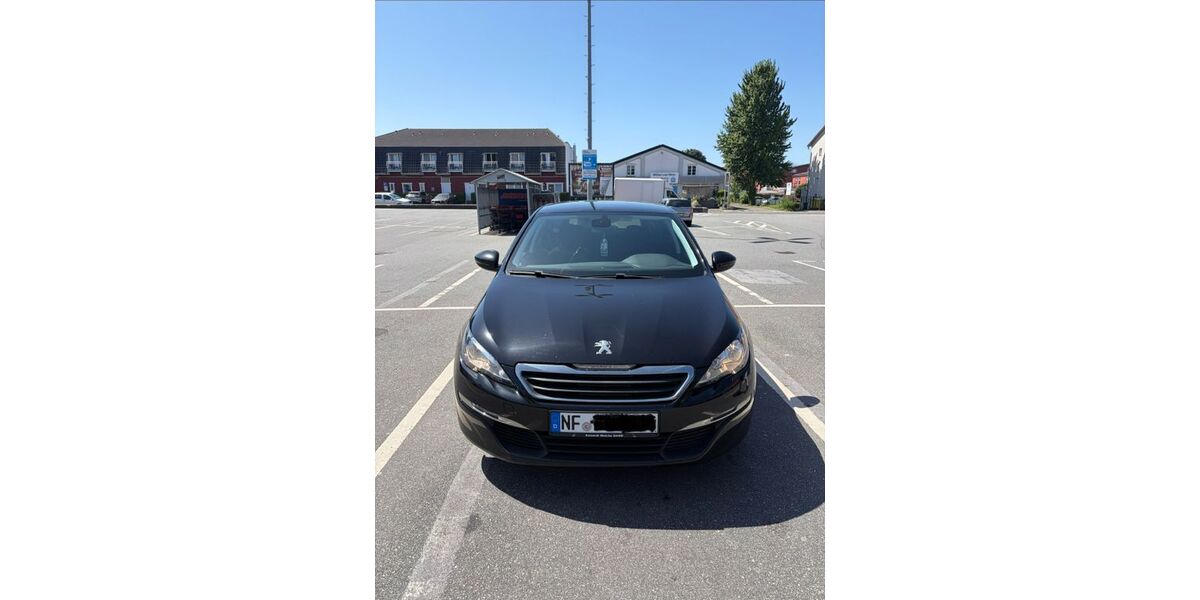 Peugeot 308 159.000 km 6.999 &euro; Struckum 25821