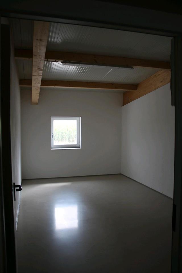 Lager- Produktions- und Bürogebäude zimmer