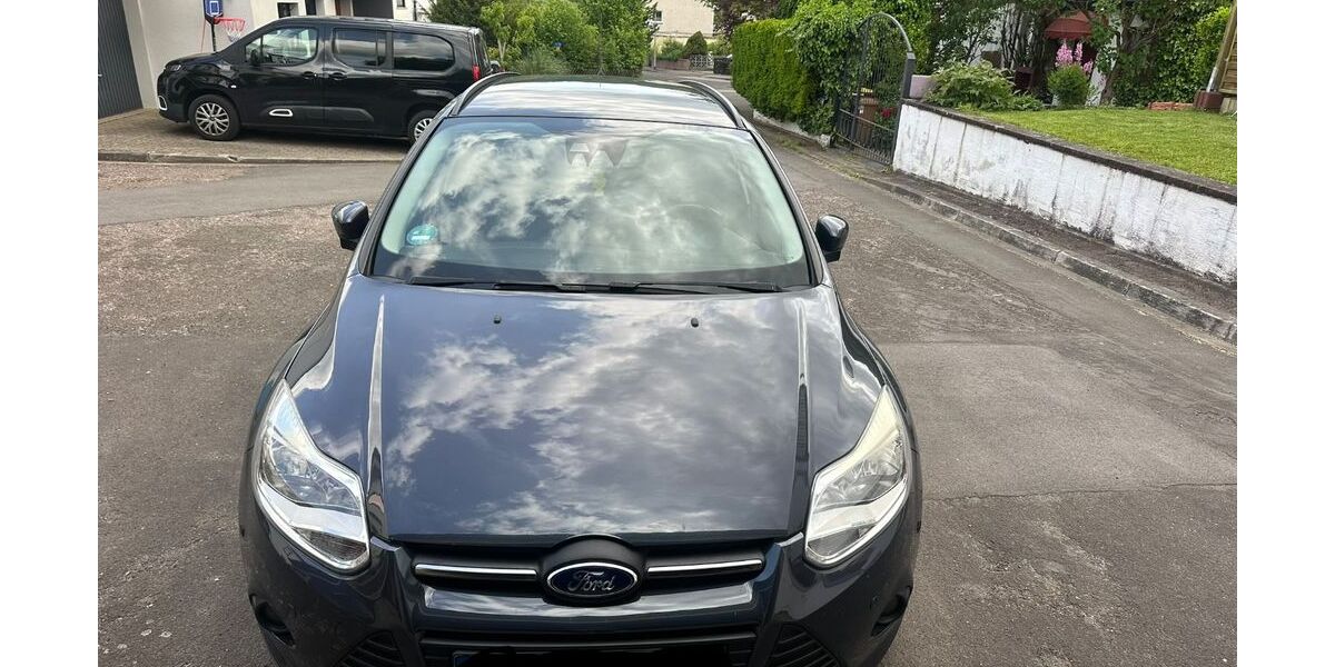 Ford Focus 198.400 km 1.900 &euro; Bad Kreuznach 55545